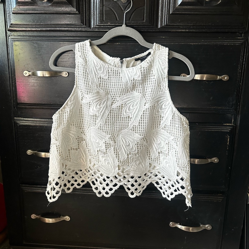 Forever 21 White Crochet Sleeveless Blouse
